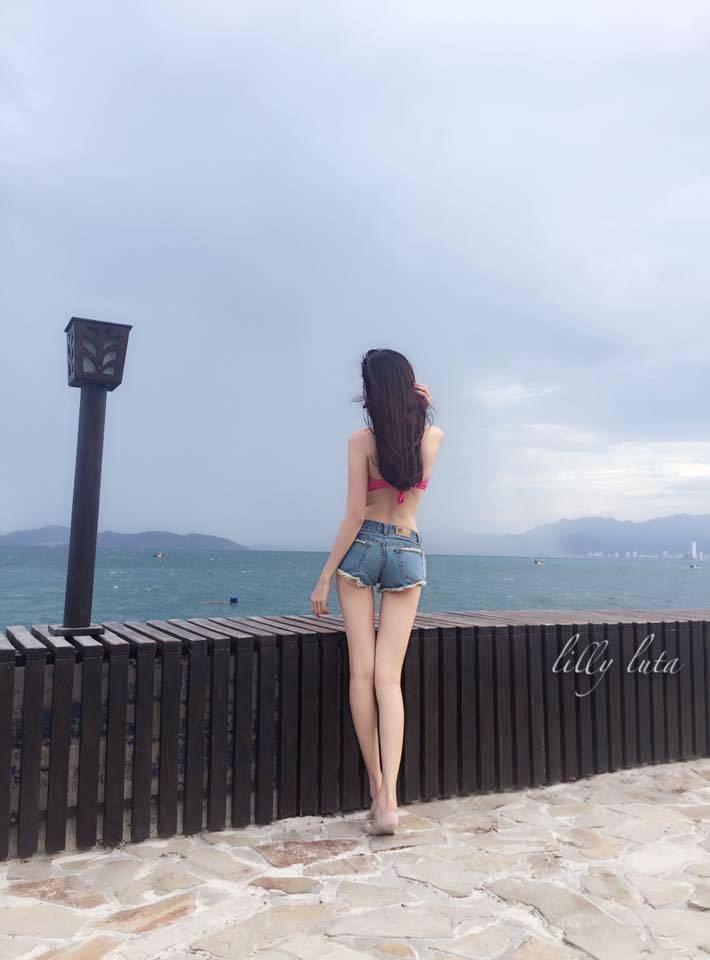 门卫老头吮她的花蒂的主演是谁